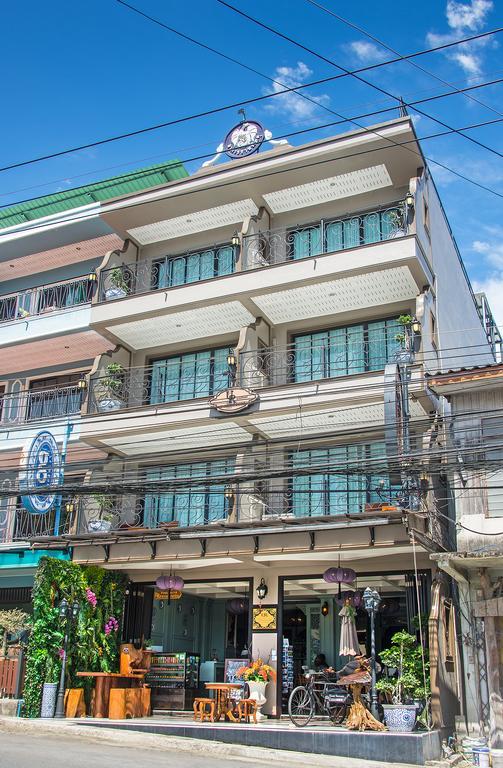优公寓酒店 甲米 外观 照片